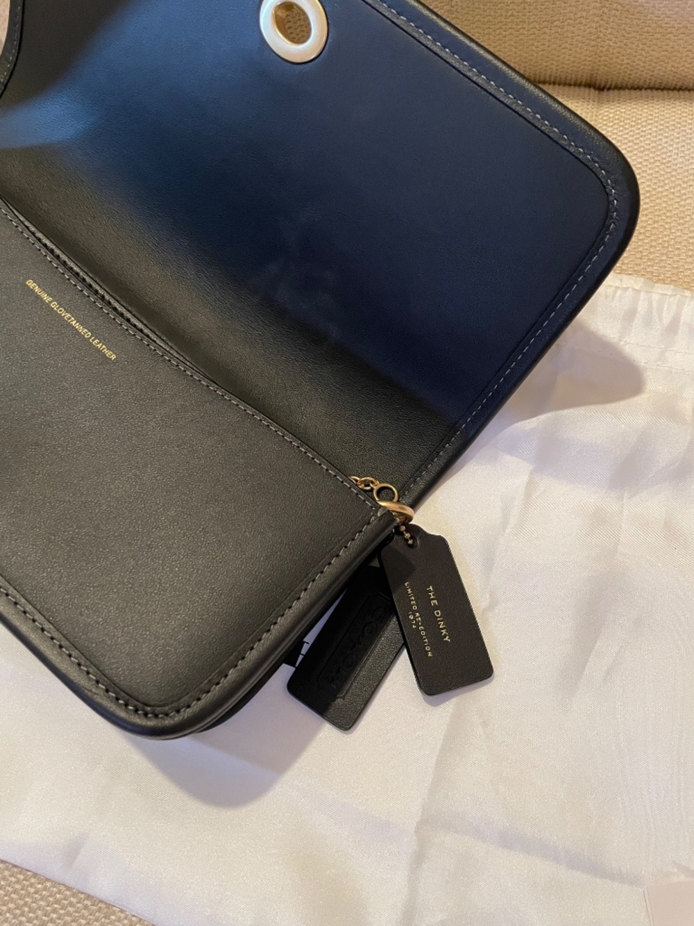 Coach Originals Dinky in Black New with Tags - Picture 3 of 16